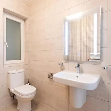 Seafront Deluxe Apt - Balcony Opposite The Harbour By 360 Estates Pieta