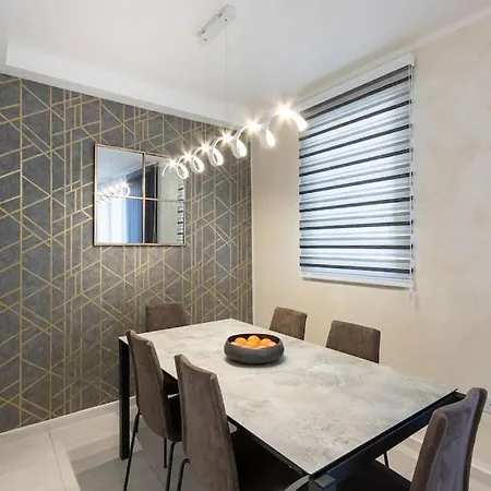 Seafront Deluxe Apt - Balcony Opposite The Harbour By 360 Estates Pietà