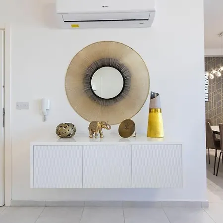 Seafront Deluxe Apt - Balcony Opposite The Harbour By 360 Estates * Pietà