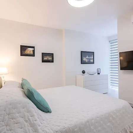 Seafront Deluxe Apt - Balcony Opposite The Harbour By 360 Estates *