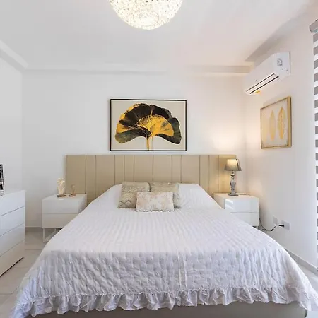 Seafront Deluxe Apt - Balcony Opposite The Harbour By 360 Estates Pietà