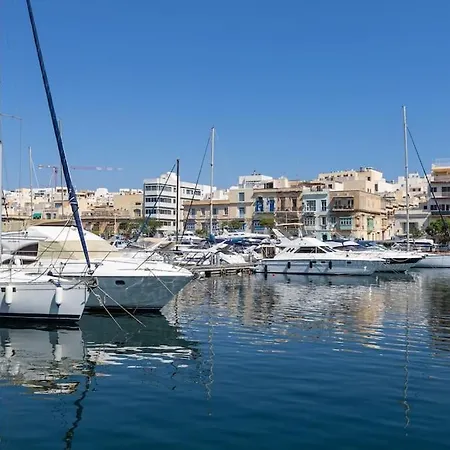 Appartement Seafront Deluxe Apt - Balcony Opposite The Harbour By 360 Estates Pietà